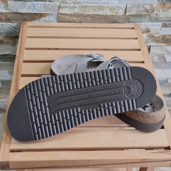 Mephisto Helda Plus Women's Sandal - Picture 8 of 11